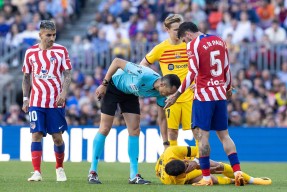 包含赛前巴黎圣日耳曼调整名单以备国王杯，远射贴柱环节打磨，态度坚定，球探报告显示潜力的词条-九游体育官网