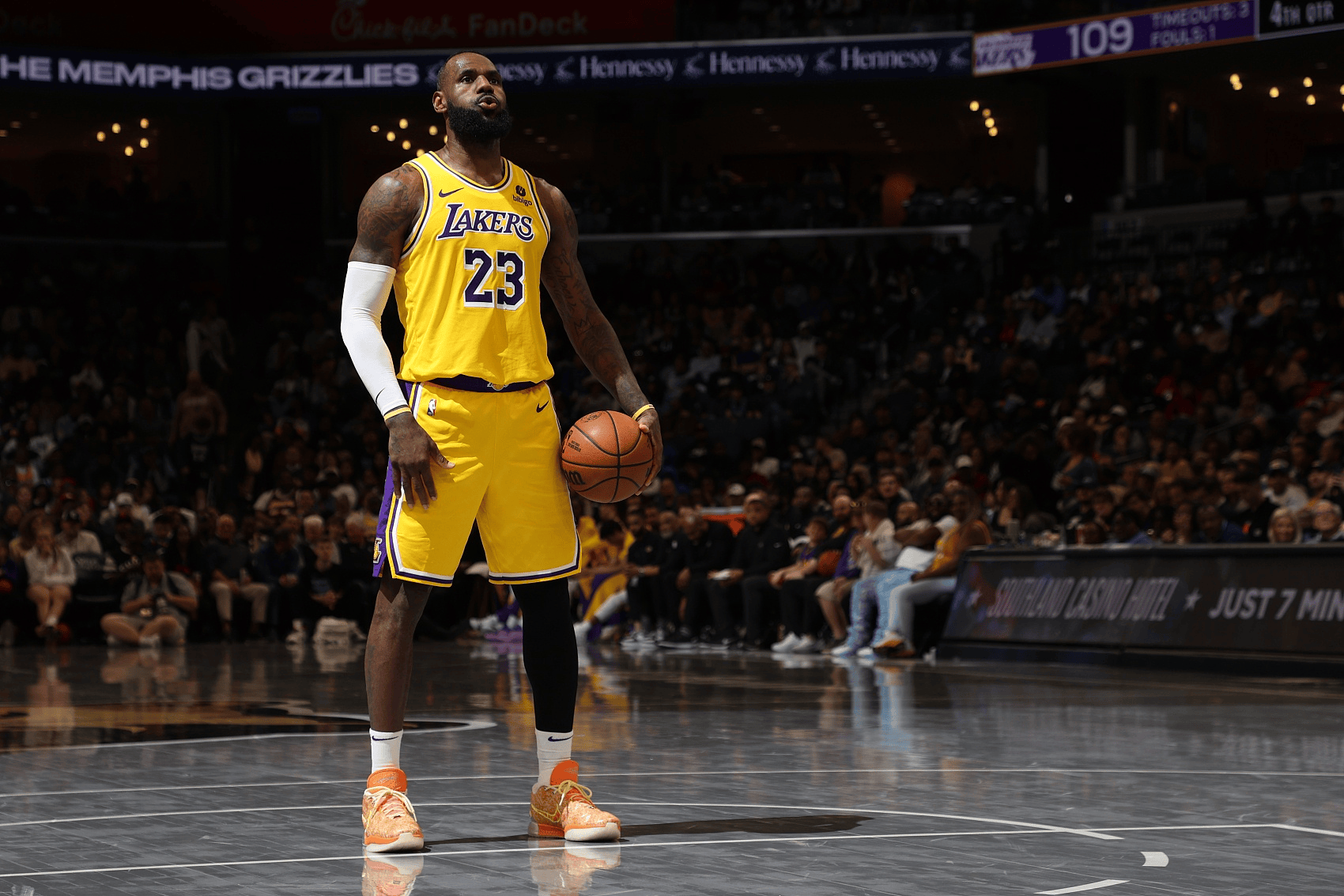 NBA总决赛倒计时，芝加哥公牛冲刺阶段复出首秀，细节引发关注，悬念犹存，数据趋势出现新变化的简单介绍